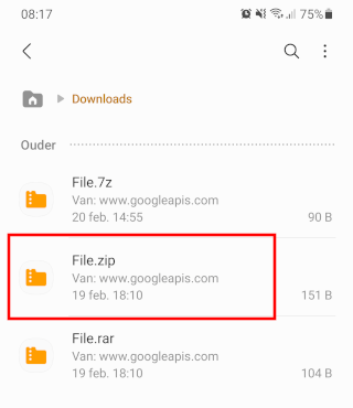 Tik op het ZIP- of 7Z-bestand